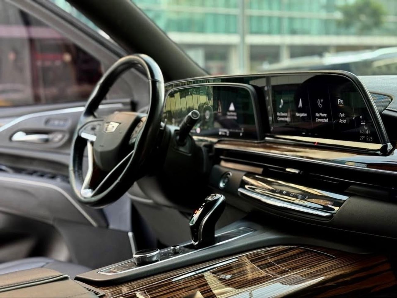 Cadillac Escalade Premium Luxury 6.2L AWD