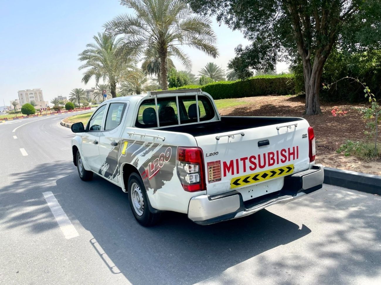 ميتسوبيشي L200 GL 2.5L Double Cab Utility RWD