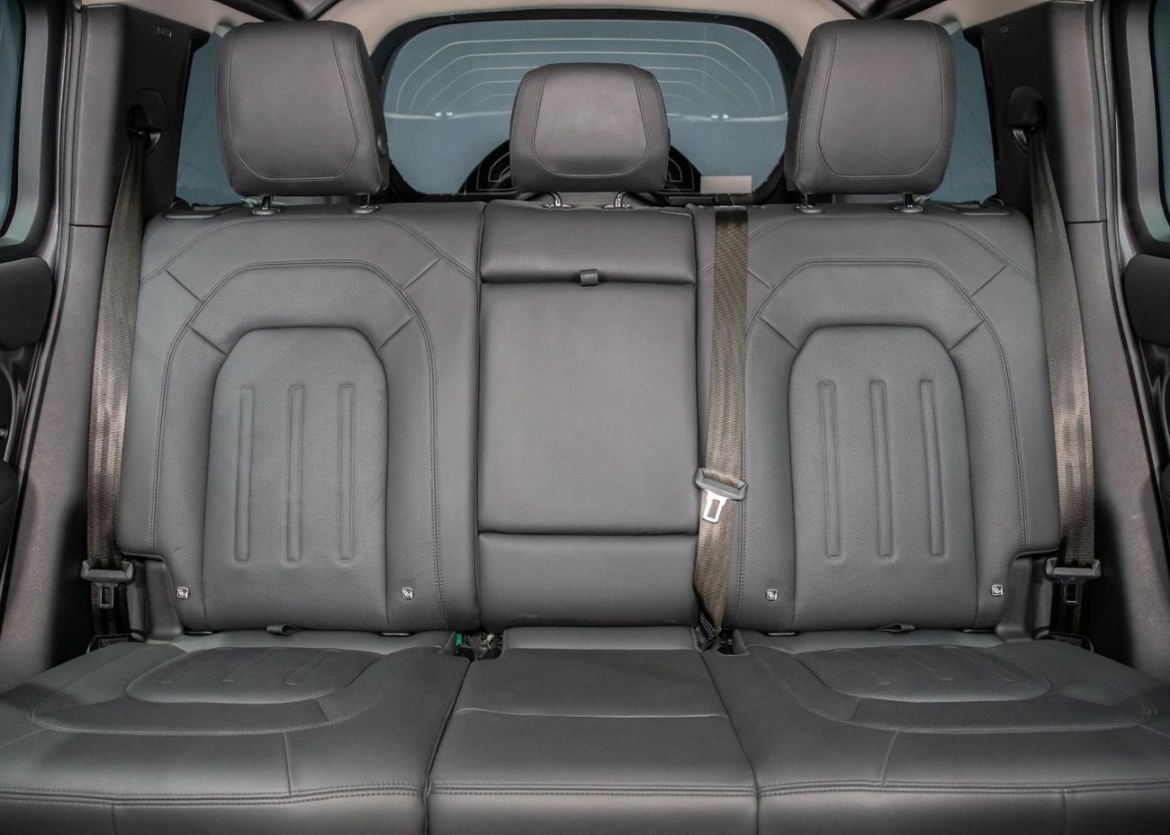 لاند روفر ديفندر P400 110 HSE 3.0L (5 Seater) 5,695x60 • 0% DP • 2022 Land Rover Defender 110 P400 HSE • Land Rover W