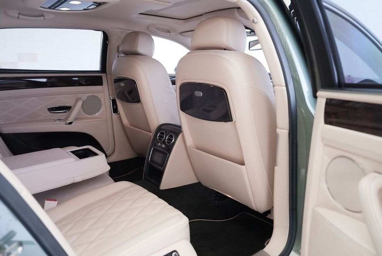 بنتلي فلاينج سبور Bentley Flying Spur
