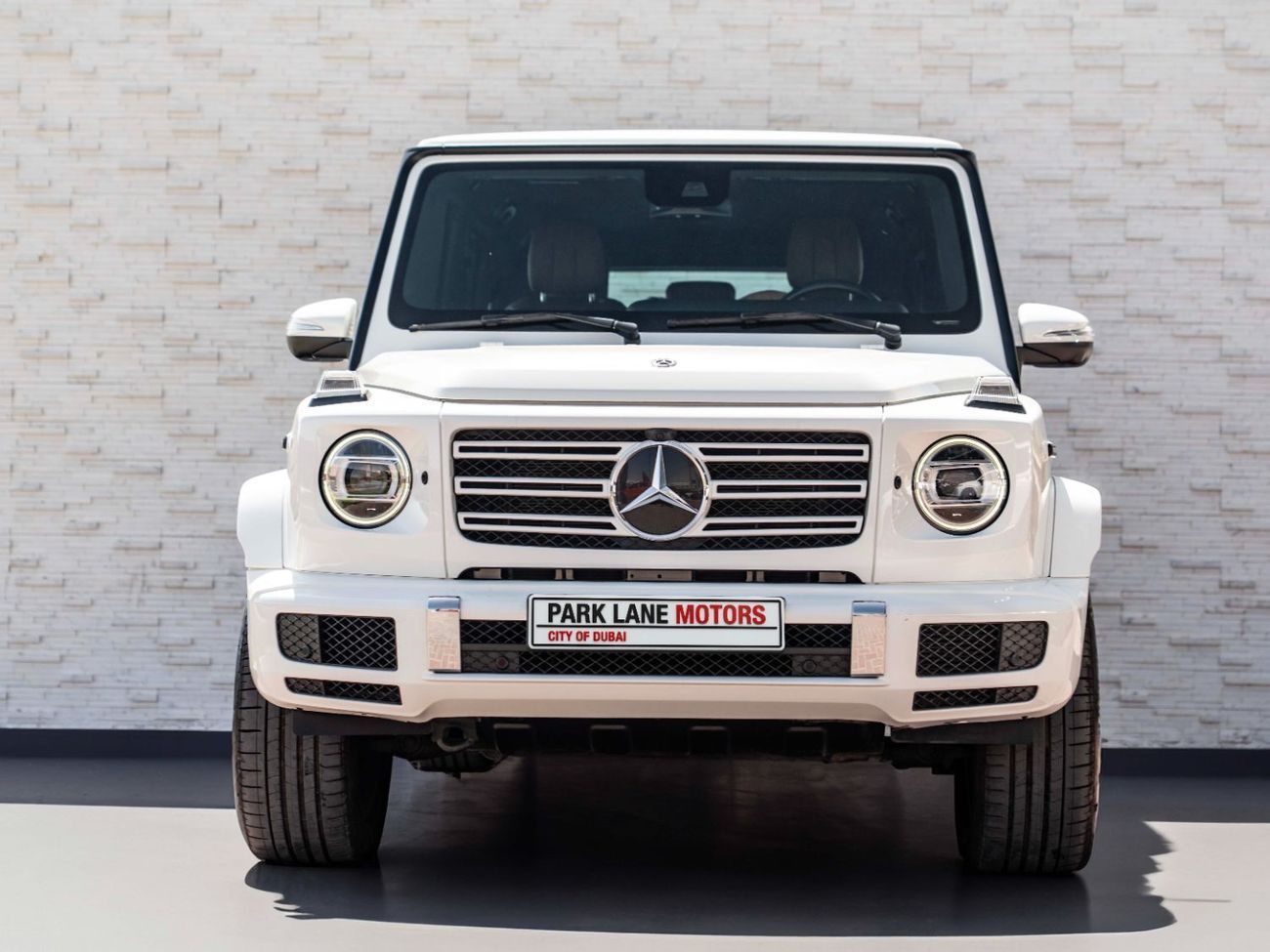 مرسيدس بنز G 500 Std 4.0L (422 HP)