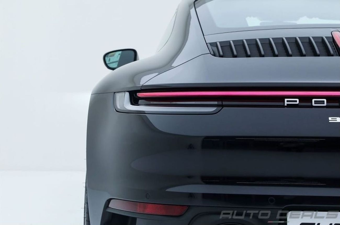 بورش 911 Carrera | 2024 - GCC - Brand New - Warranty - Service Contract - Unrivaled Coupe | 3.0L F6
