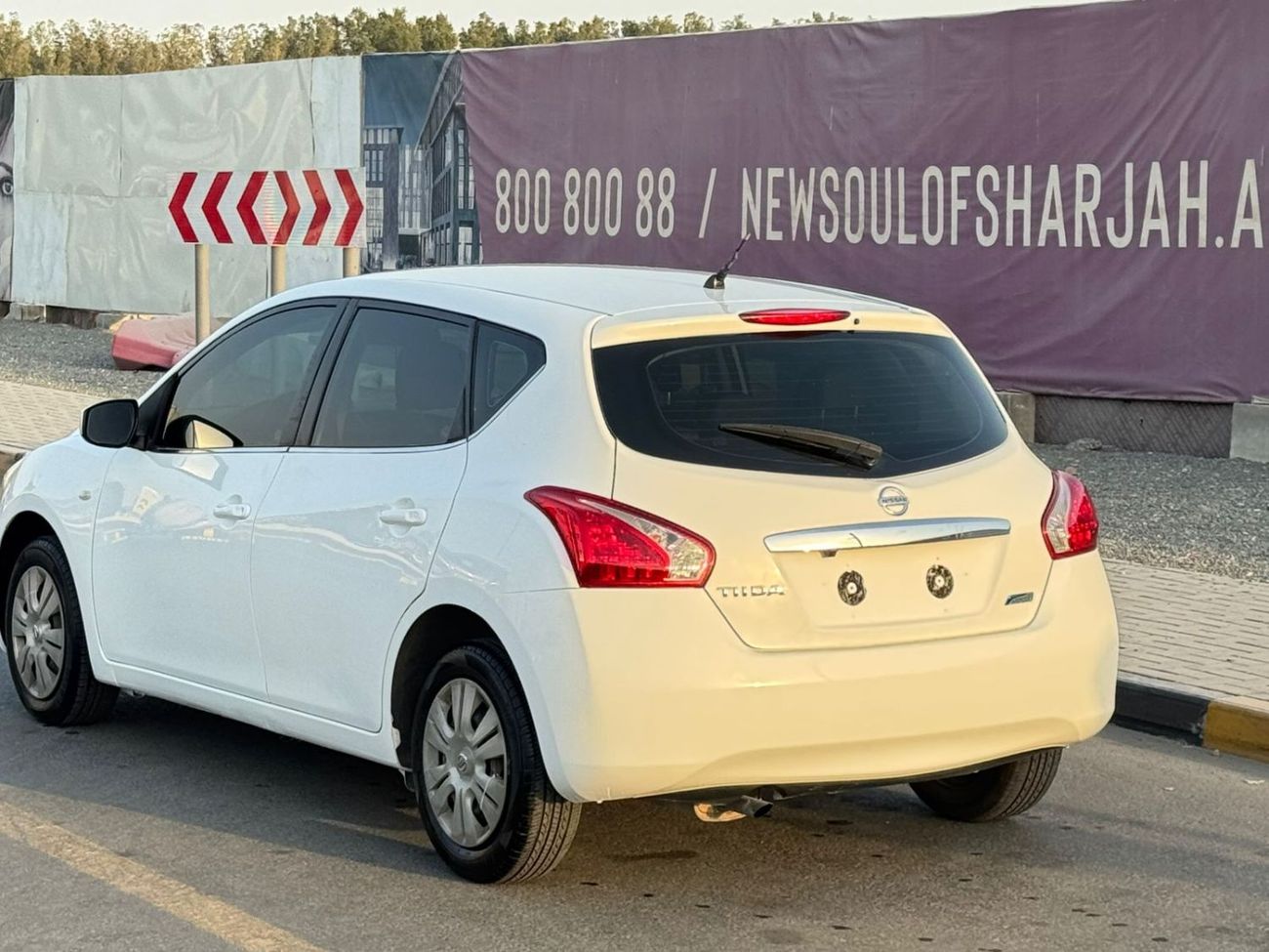 Nissan Tiida SE 1.8L Hatchback