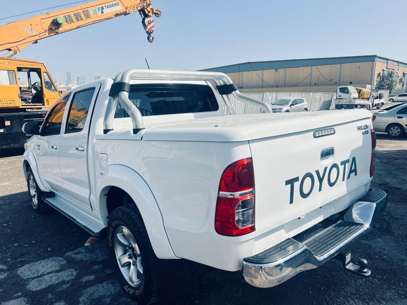 تويوتا هيلوكس DIESEL 3.0 LITER ,AUTOMATIC RIGHT HAND DRIVE