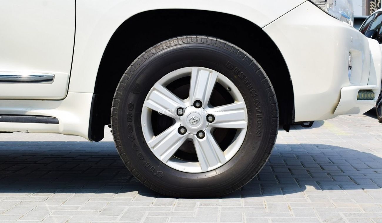 Toyota Land Cruiser GXR V6