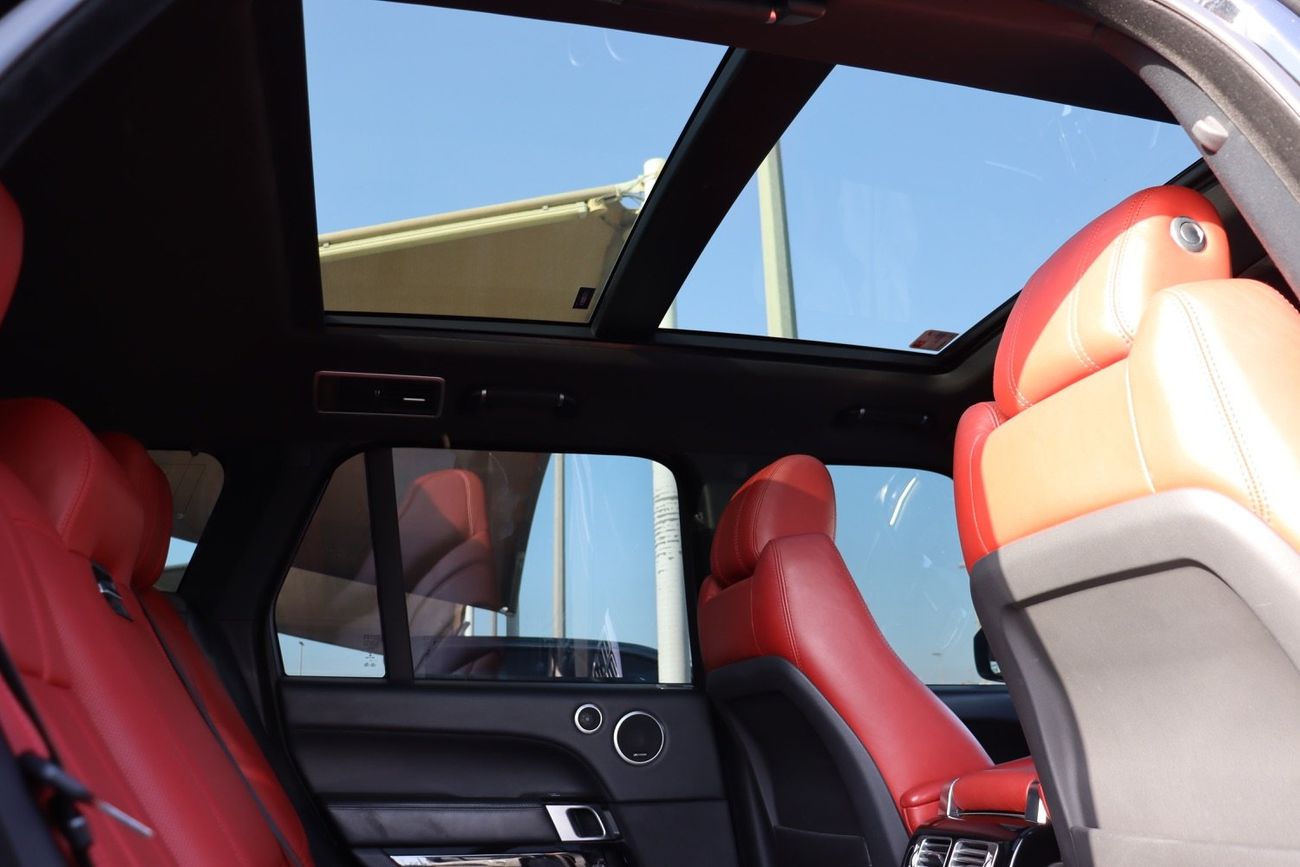 Land Rover Range Rover Supercharged 5.0L Range Rover HSE Supercharged/ 2015/ GCC / Free Accident