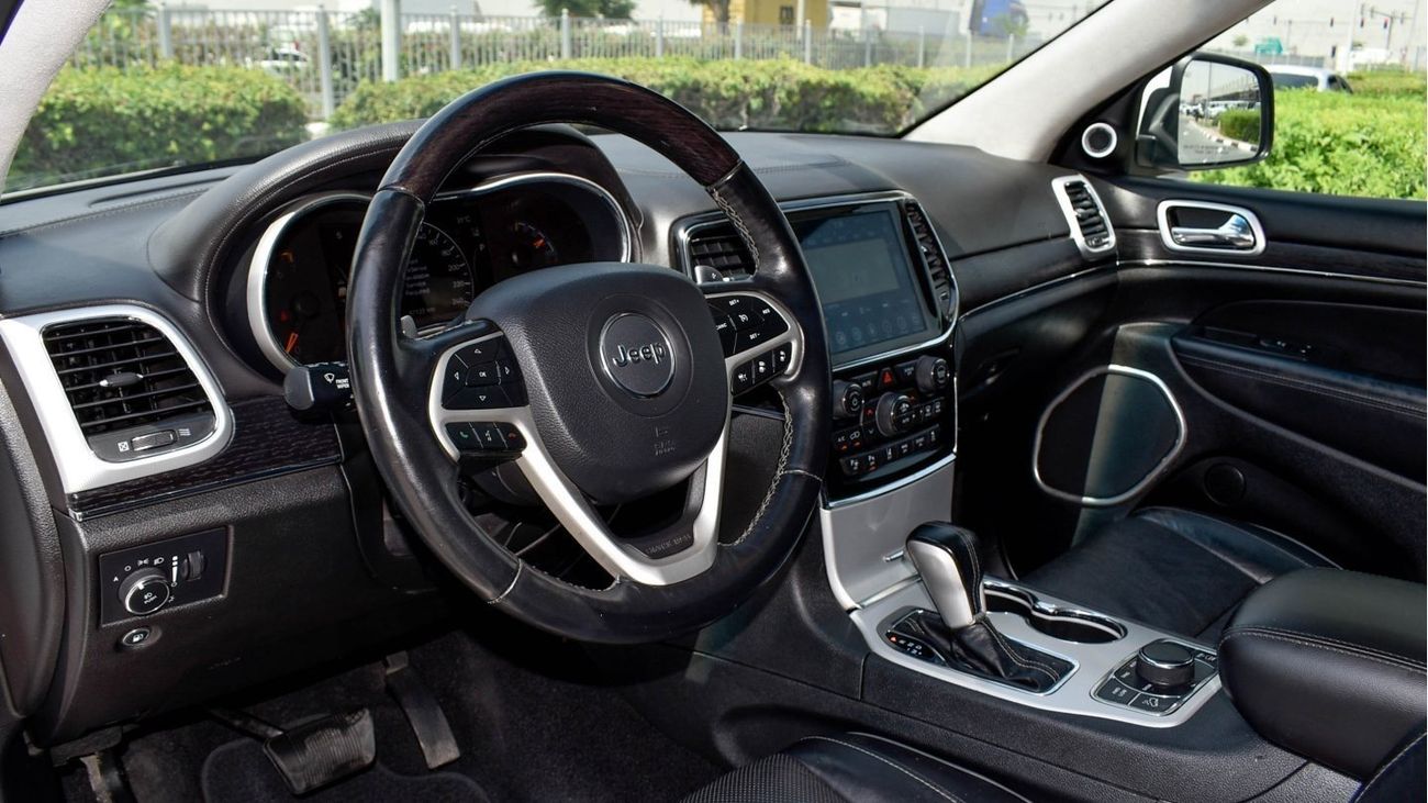 Jeep Grand Cherokee Summit 5.7 L V8