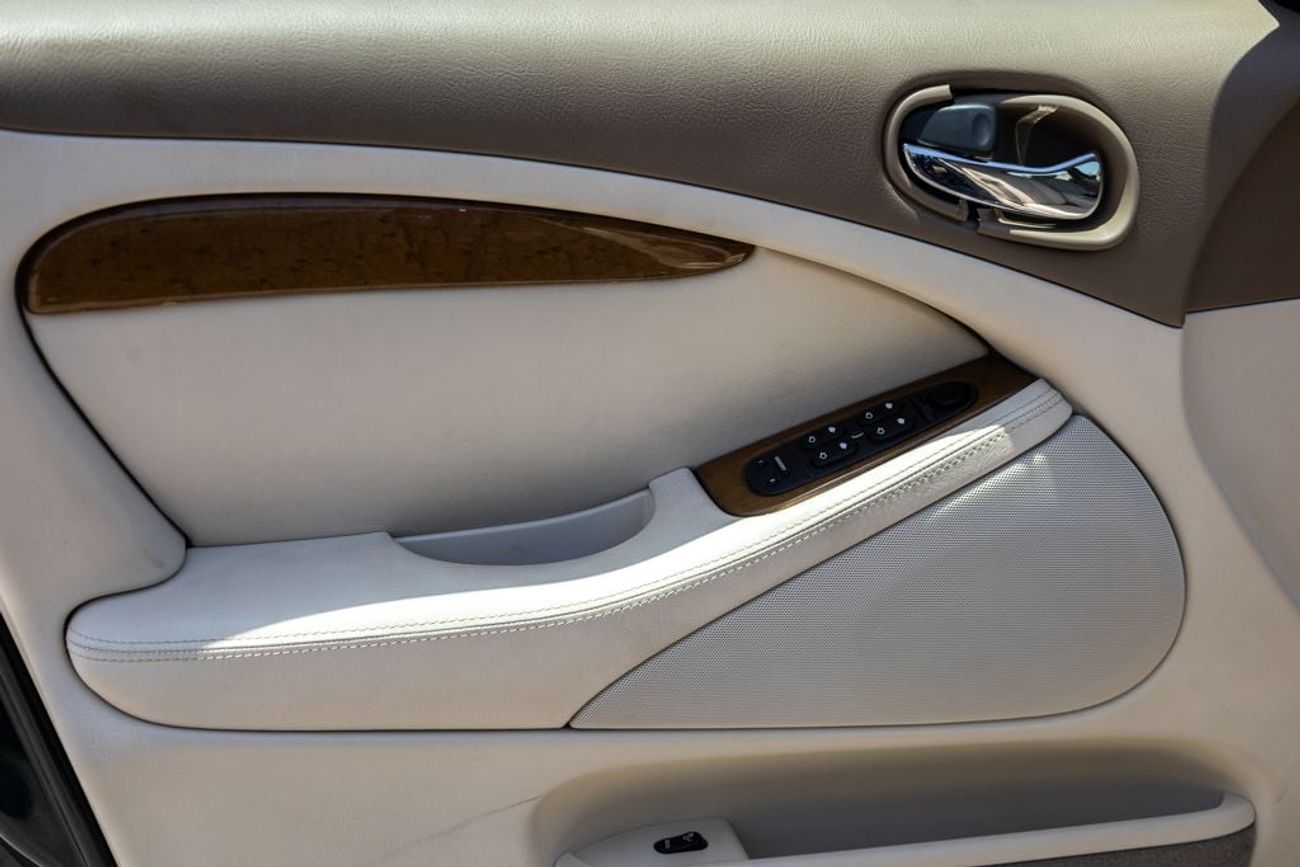 Jaguar S Type Jaguar S-Type 1999 GCC (LOWEST MILEAGE).