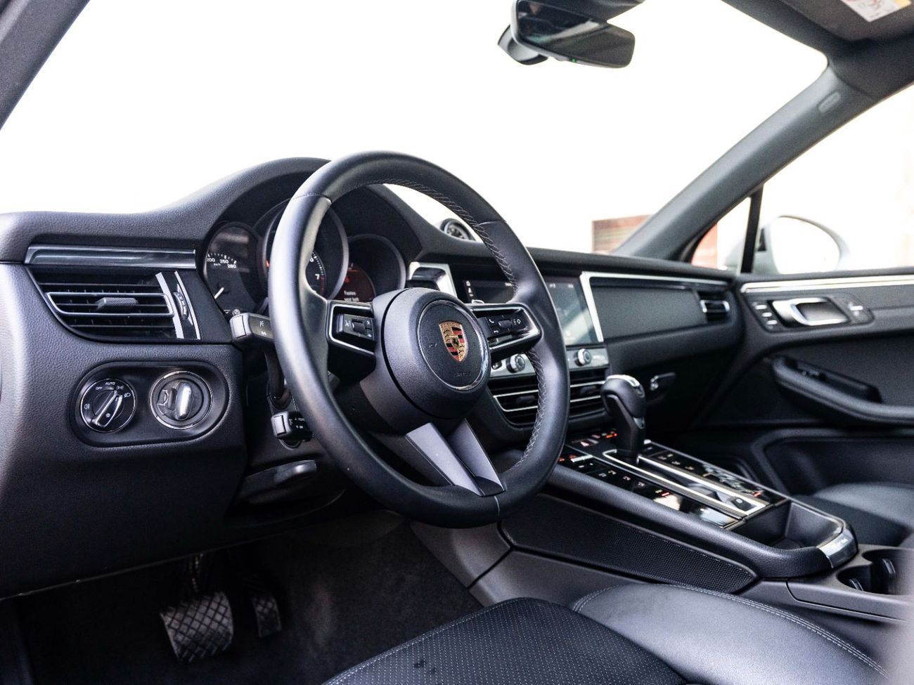 بورش ماكان Std 2.0L (252 HP)