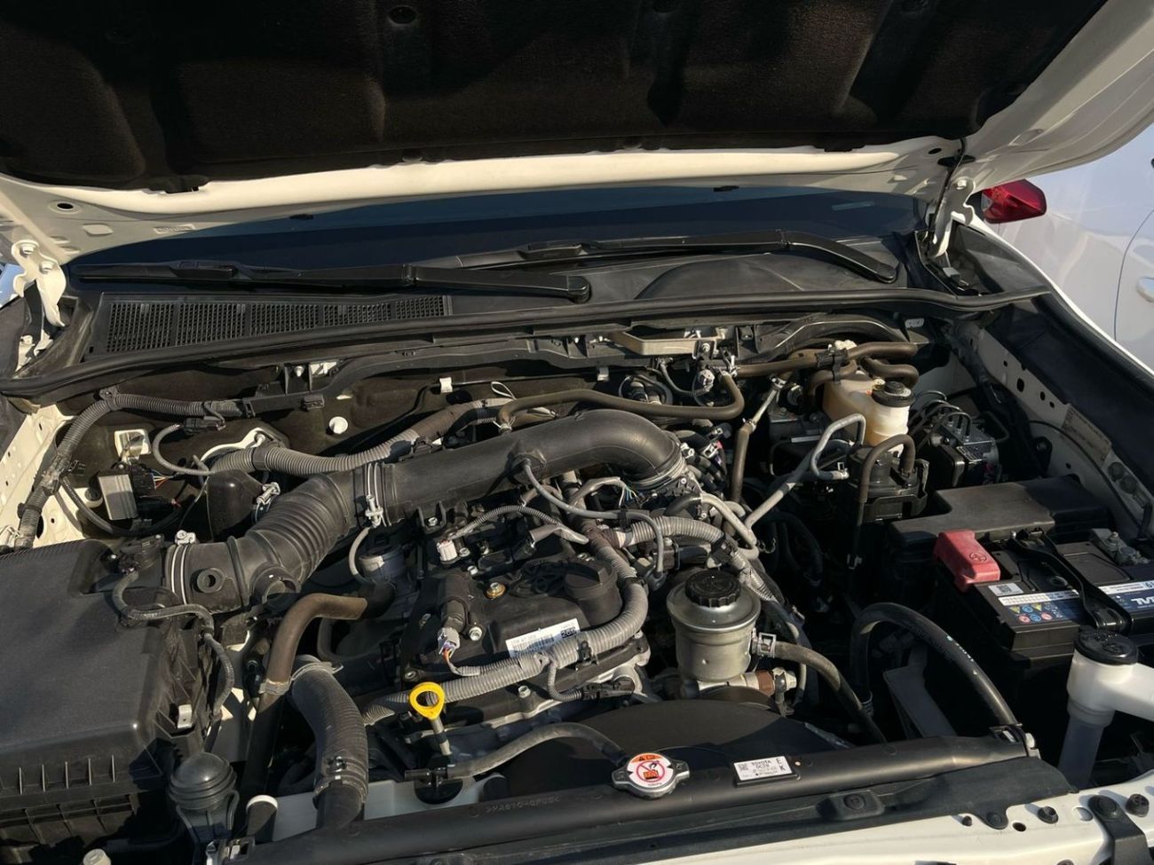 Toyota Hilux 2022 I 4x4 I Full Automatic I Ref#638