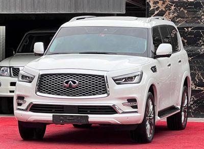 Infiniti QX80