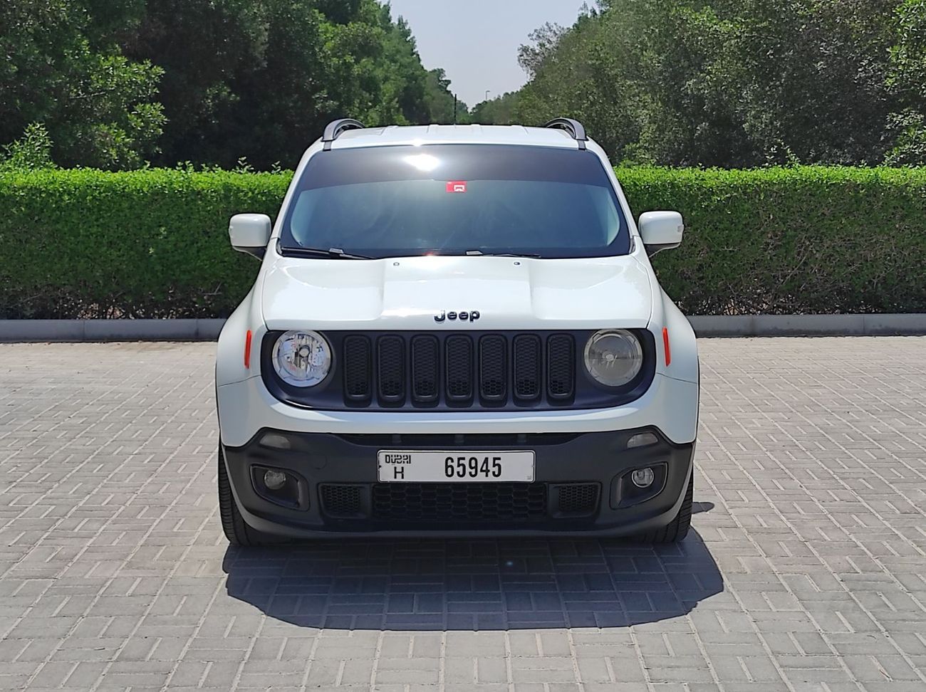 جيب رينيجيد Sport 2.4L Jeep Ranged 2017 V4 2.4L Full automatic clean car