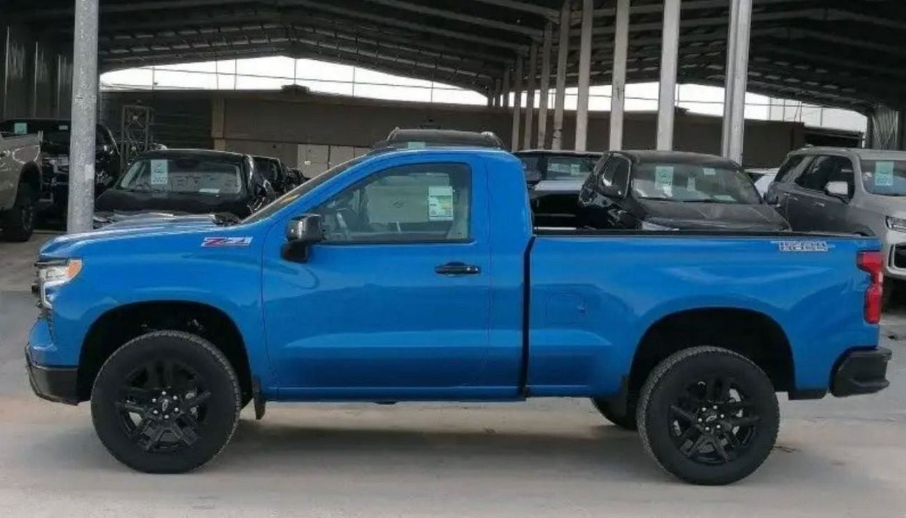 Chevrolet Silverado 2023 Chevrolet Silverado 5.3L Automatic Pickup Single Petrol Zero KM