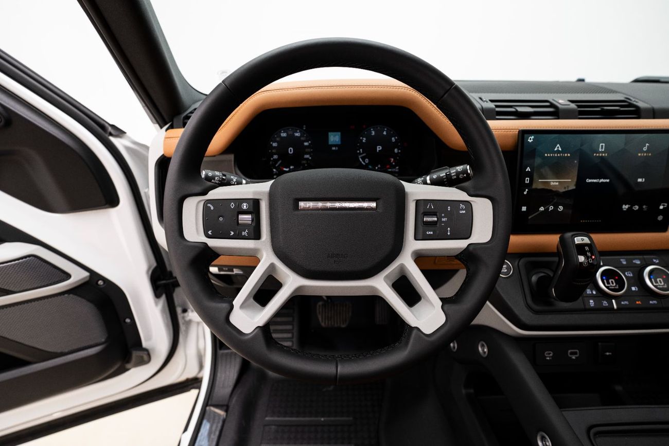 لاند روفر ديفندر P400 90 HSE 3.0L (5 Seater)