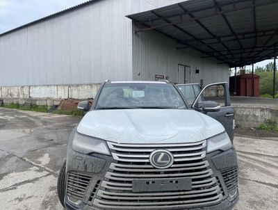 Lexus LX600 LX600 VIP 3.5L Twin Turbo