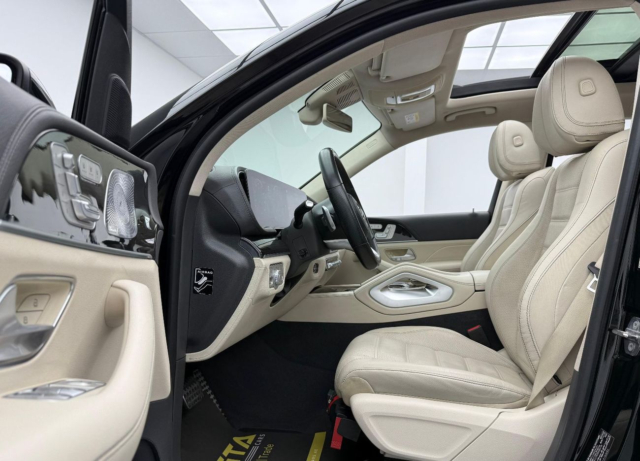 مرسيدس بنز GLS 450 4MATIC 2020 Mercedes Benz GLS 450 AMG 4MATIC, Warranty, Full Mercedes Service History, 7 Seater, GCC
