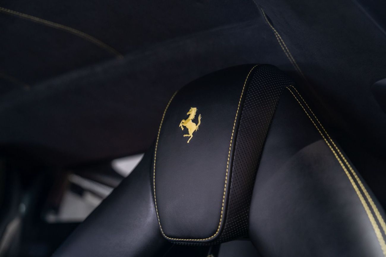 Ferrari F8 Tributo 2021 Ferrari F8 Tributo 3.8L V8 720 HP • Ferrari Warranty + Service Contract • GCC