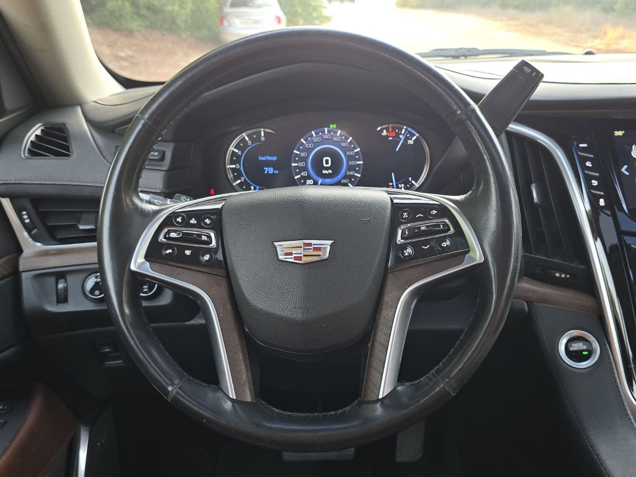 كاديلاك إسكالاد Platinum 6.2L
