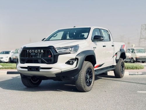 تويوتا هيلوكس GR Sport 4.0L