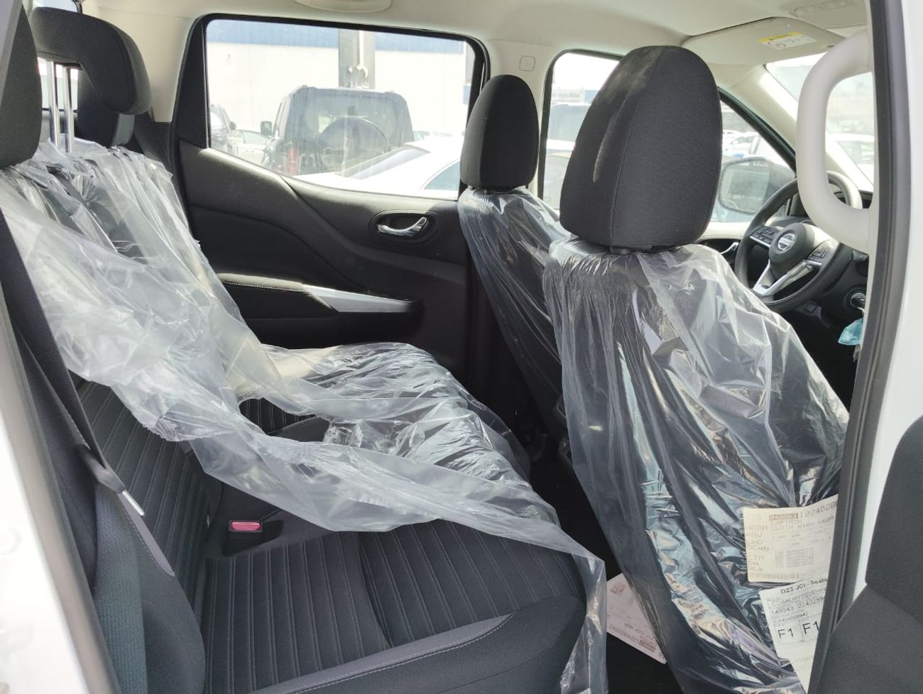 نيسان نافارا Std 2.5L RWD M/T