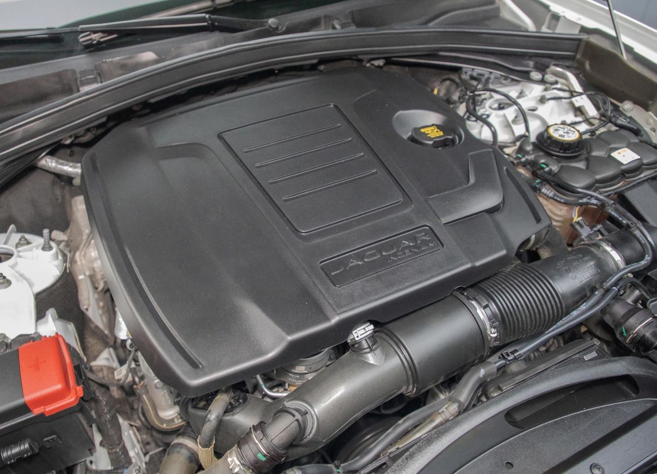 Jaguar F Pace R-Dynamic SE 2.0L 3,925x60 • 0% DP • 2023 Jaguar F-Pace P250 SE R-Dynamic • Jaguar Warranty Service