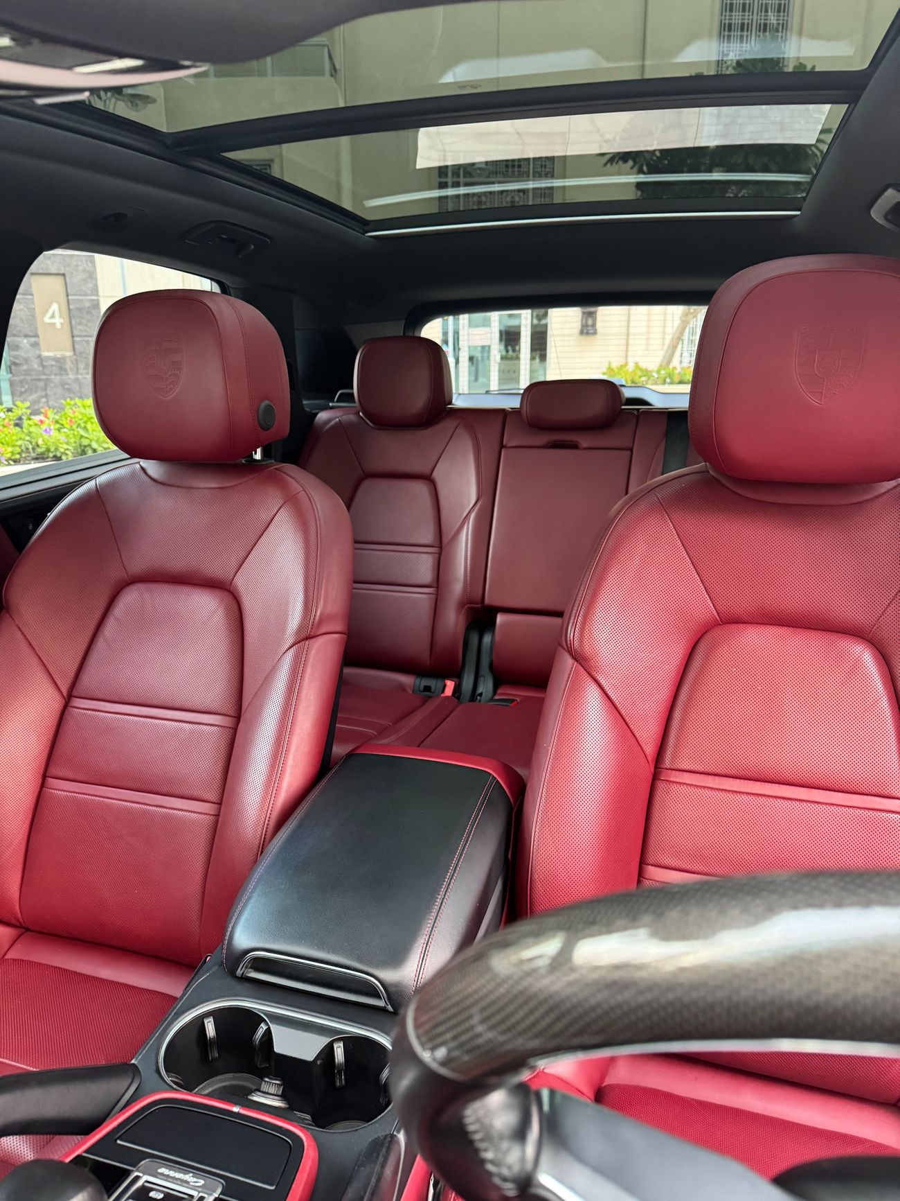 Porsche Cayenne S 2.9L (440 HP)
