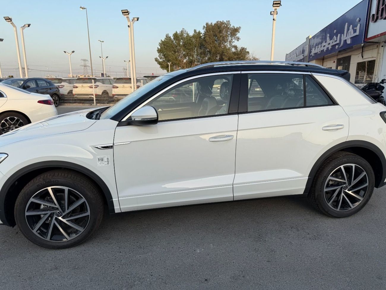 Volkswagen T ROC Volkswagen T-ROC 300TSI 1.5T DSG R-LINE