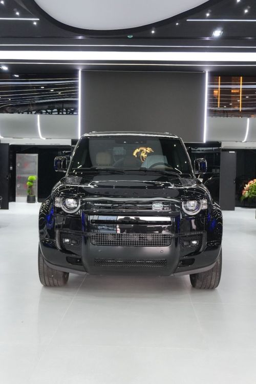 لاند روفر ديفندر Defender X - V8 - Full BLACK EDITION - 2025