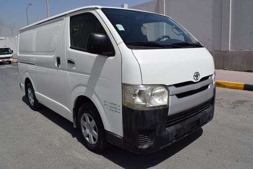 Toyota Hiace GL - Standard Roof 2.7L Toyota Hiace GL - Standard Roof  Van 2.7L , model:2015.