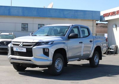 Mitsubishi L200 DIESEL - 2.4L -  DOUBLE CABIN - 4X4 - 5MT - POWER LOCKS AND POWER WINDOWS - EXPORT ONLY