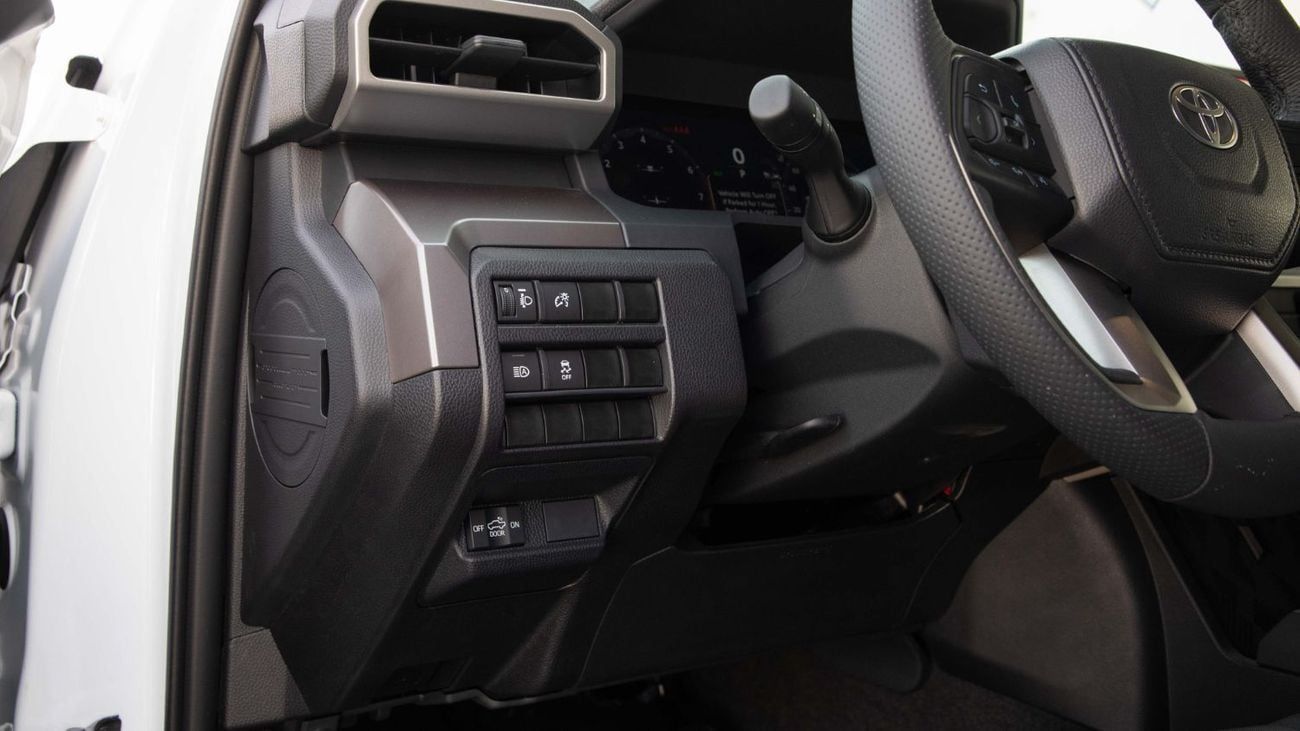 Toyota Tacoma TRD OFF-ROAD/2024/ For Local Registration +10%