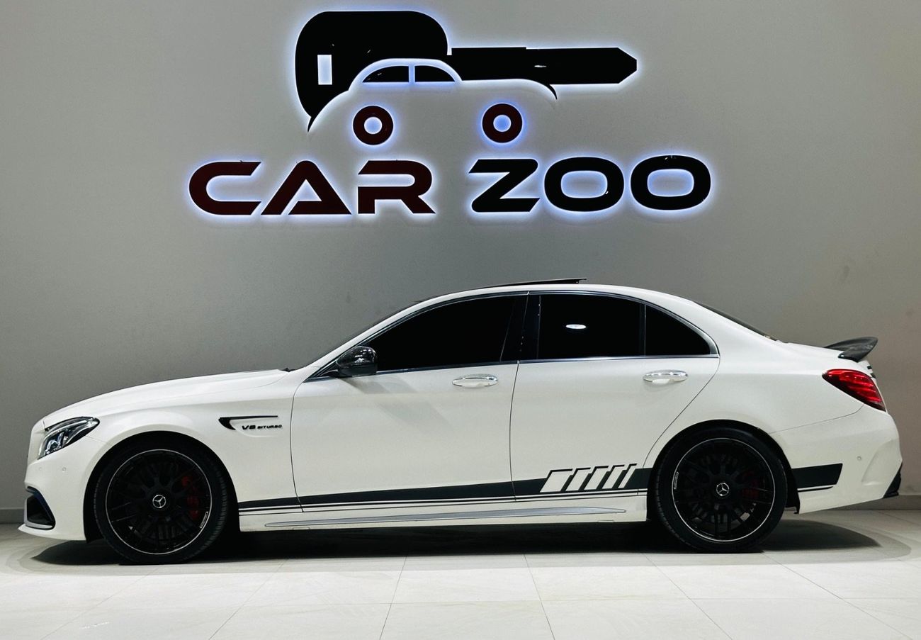 مرسيدس بنز C 63S AMG Std 4.0L (5 Seater)
