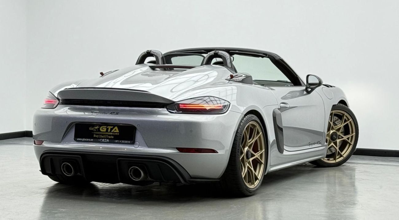 بورش 718 سبيدر RS 2024 Porsche 718 Spyder GT4 RS Weissach Pack, 2026 Porsche Warranty, Very Low Km, GCC