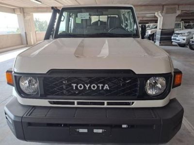 Toyota Land Cruiser Pick Up TOYOTA LC 79 4x4 DC PICKUP V6 4.0L PETROL MT