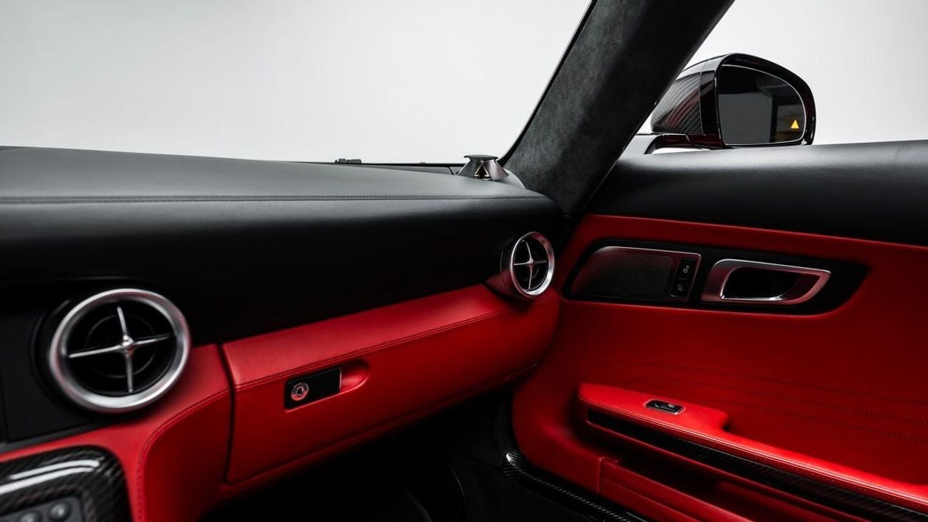 Mercedes-Benz SLS AMG Roadster - 2012 - GCC