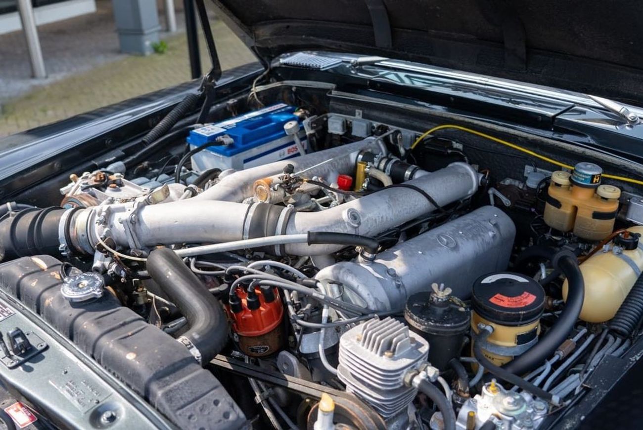 Mercedes-Benz 600 W100 SWB