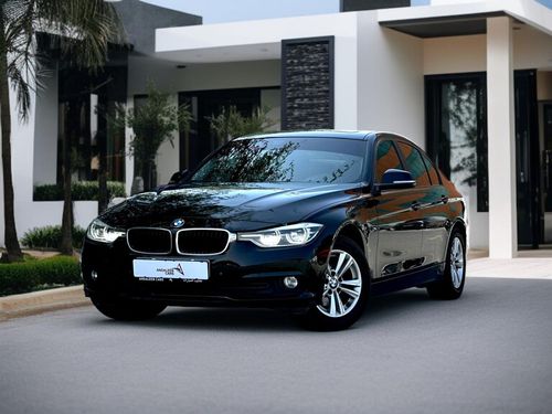 بي أم دبليو 318i AED 798 PM | BMW 318i 1.5 I4 RWD| GCC |  WELL MAINTAINED | 0% DOWNPAYMENT