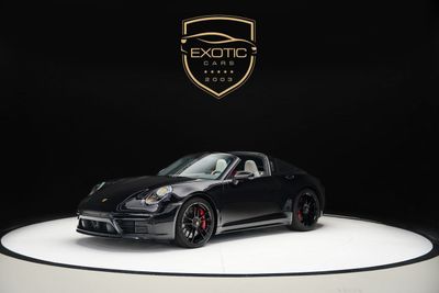 Porsche 911 Targa 4GTS 3.0L (450 HP)