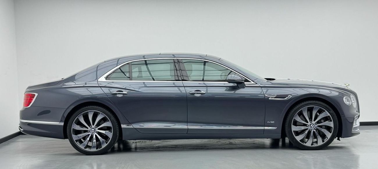 بنتلي كونتيننتال فلاينج سبر W12 2021 Bentley Continental Flying Spur W12, Warranty, 2026 Bentley Service Pack, Very Low Kms, GCC