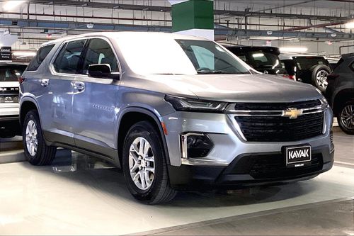 Chevrolet Traverse LS | Guaranteed Warranty | 0 Down Payment