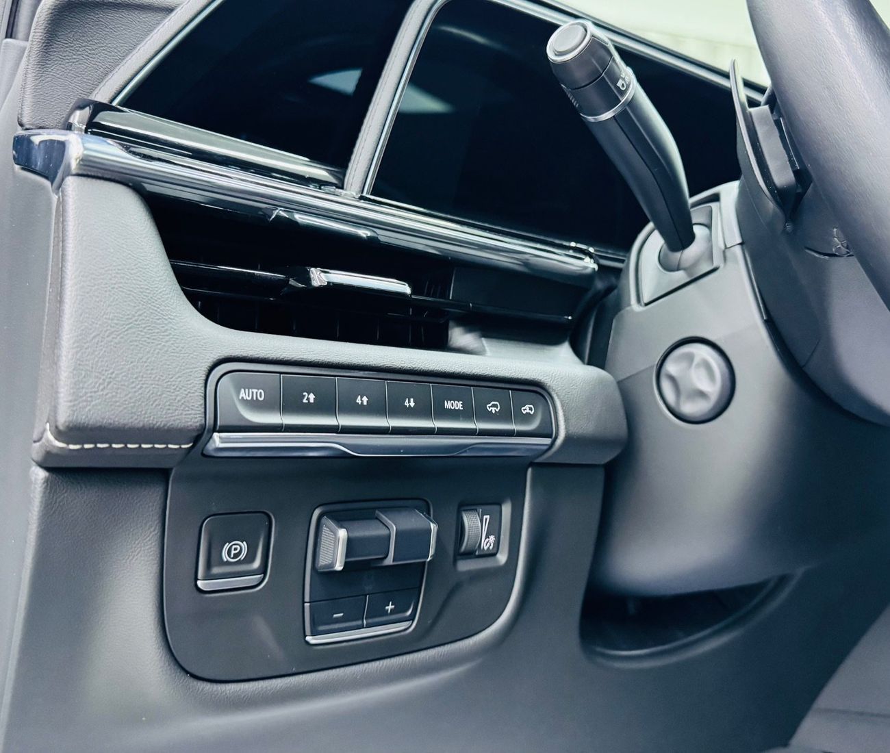 كاديلاك إسكالاد Sport Platinum 6.2L 4WD