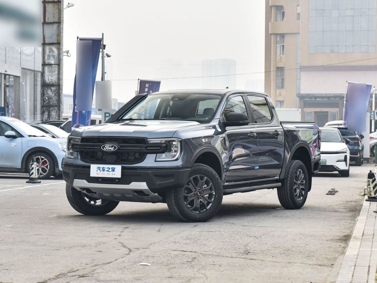 فورد رانجر XLT 4x4 Petrol 255HP - Off Road Package
