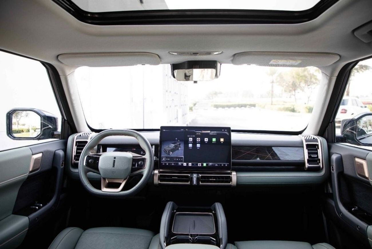 شيري iCar 2024 ICAR EQ3 V2 طويلة المدى - أسود من الداخل أخضر | تصدير فقط