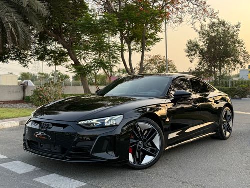أودي اي ترون GT RS