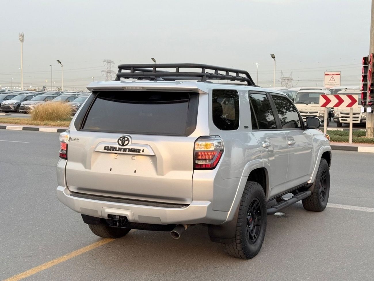 تويوتا Runner4 7 Seat Sunroof 4x4 Full option