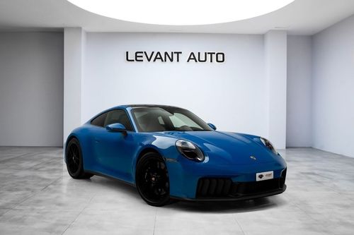 Porsche 911 Carrera 4GTS 3.0L (475 HP) Coupe