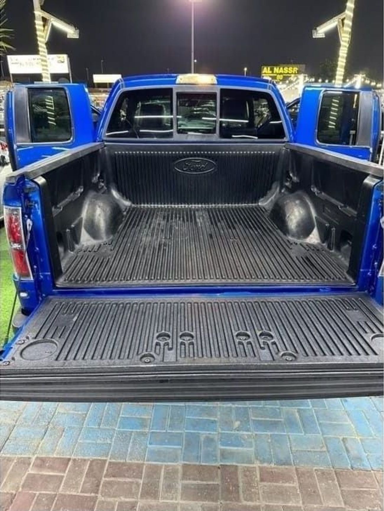 فورد إف-150 رابتور فورد رابتور 2012 بيك اب محرك 3.6 V6 بحالة جيدة جلد داخلي، هل بها فتحة سقف؟ 4wd التحكم في المناخ