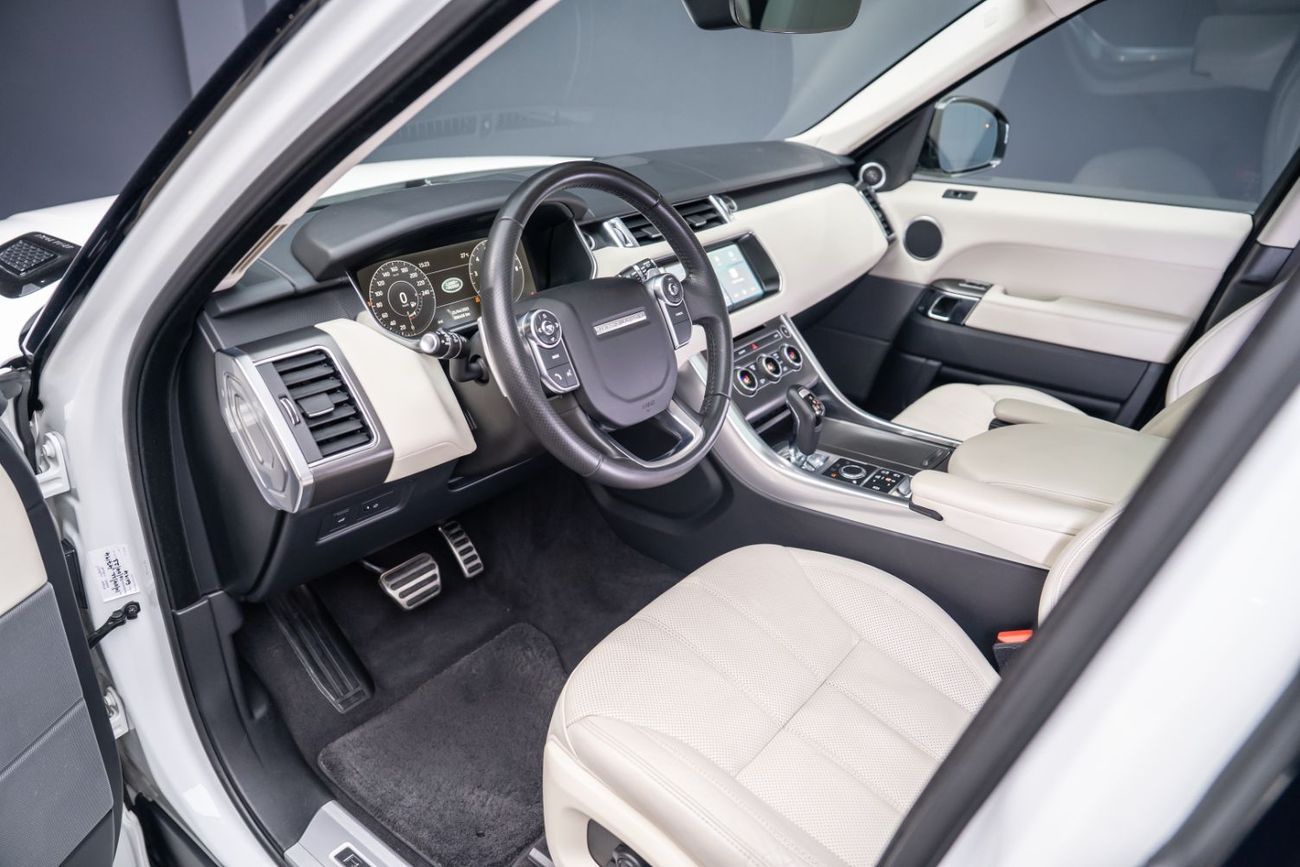 لاند روفر رينج روفر سبورت SE 3.0L 3,810x48 • 0% DP • 2017 Range Rover Sport SE • Warranty Available • GCC •