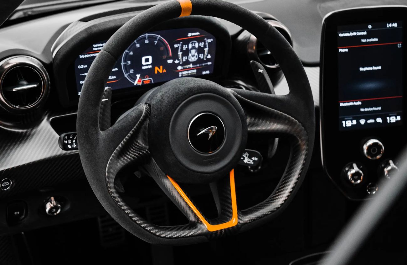 McLaren Senna 4.0L V8 Twin-Turbocharged Engine