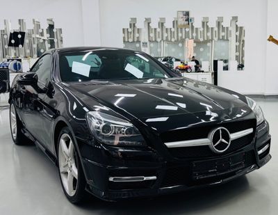 مرسيدس بنز SLK 200 GCC .. SLK200 .. full Options